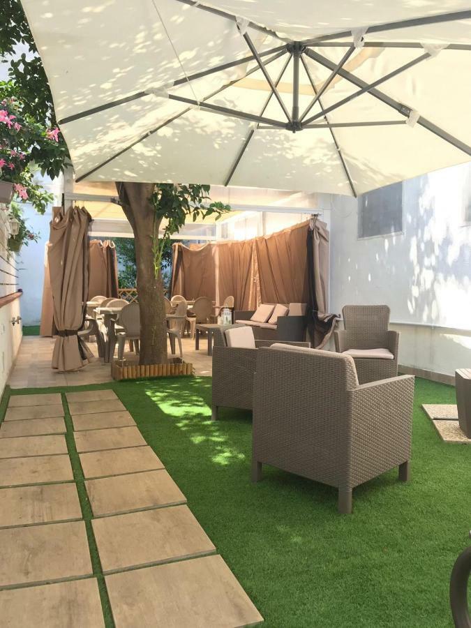 Virgilio'S Garden Bed & Breakfast Castellammare di Stabia Bagian luar foto
