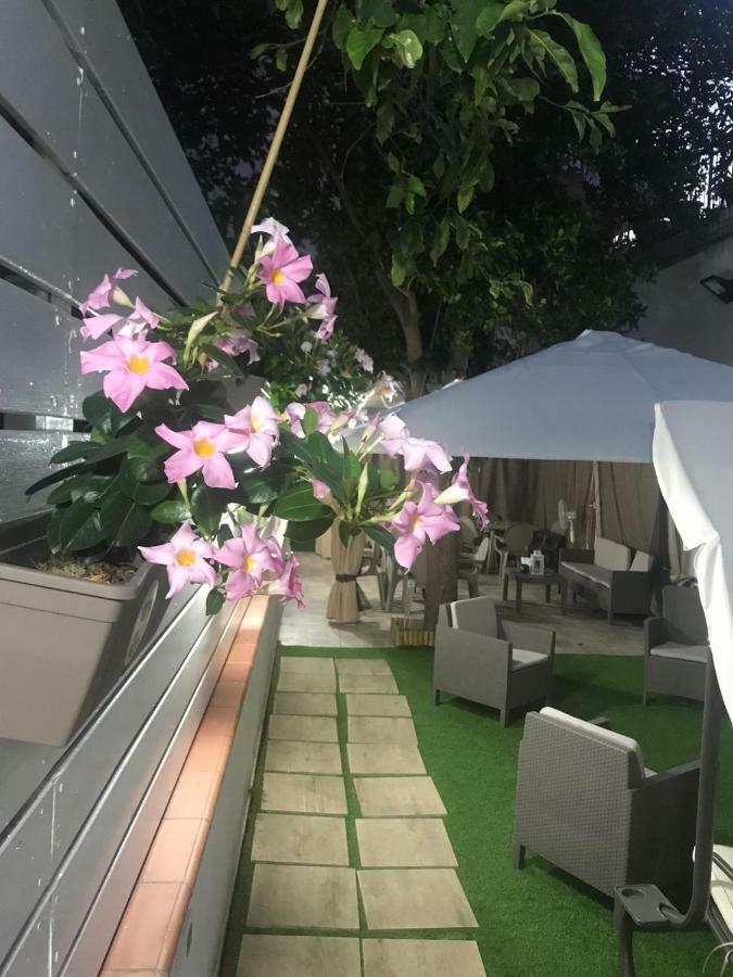 Virgilio'S Garden Bed & Breakfast Castellammare di Stabia Bagian luar foto