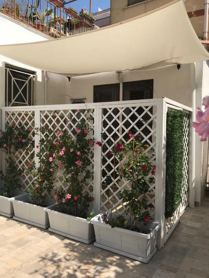 Virgilio'S Garden Bed & Breakfast Castellammare di Stabia Bagian luar foto