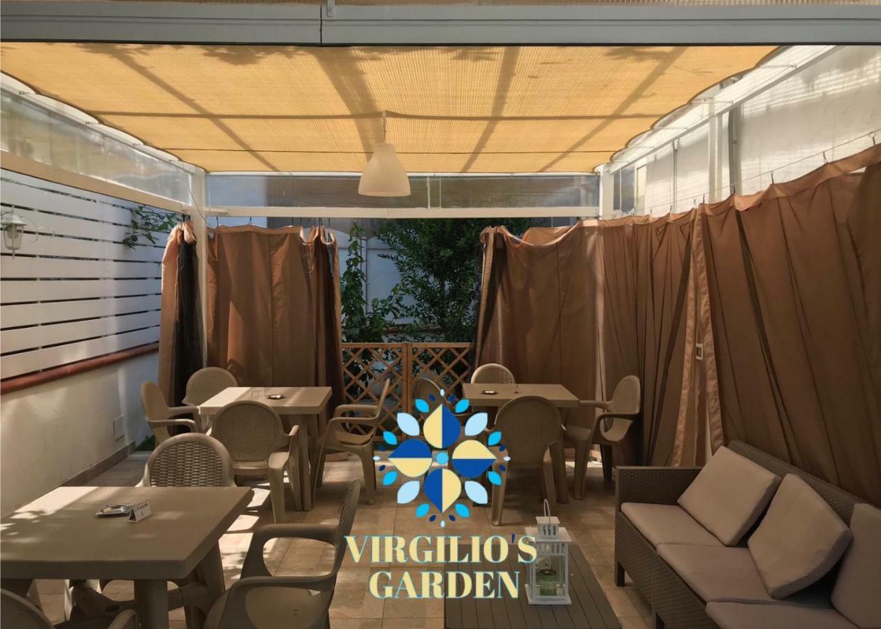 Virgilio'S Garden Bed & Breakfast Castellammare di Stabia Bagian luar foto